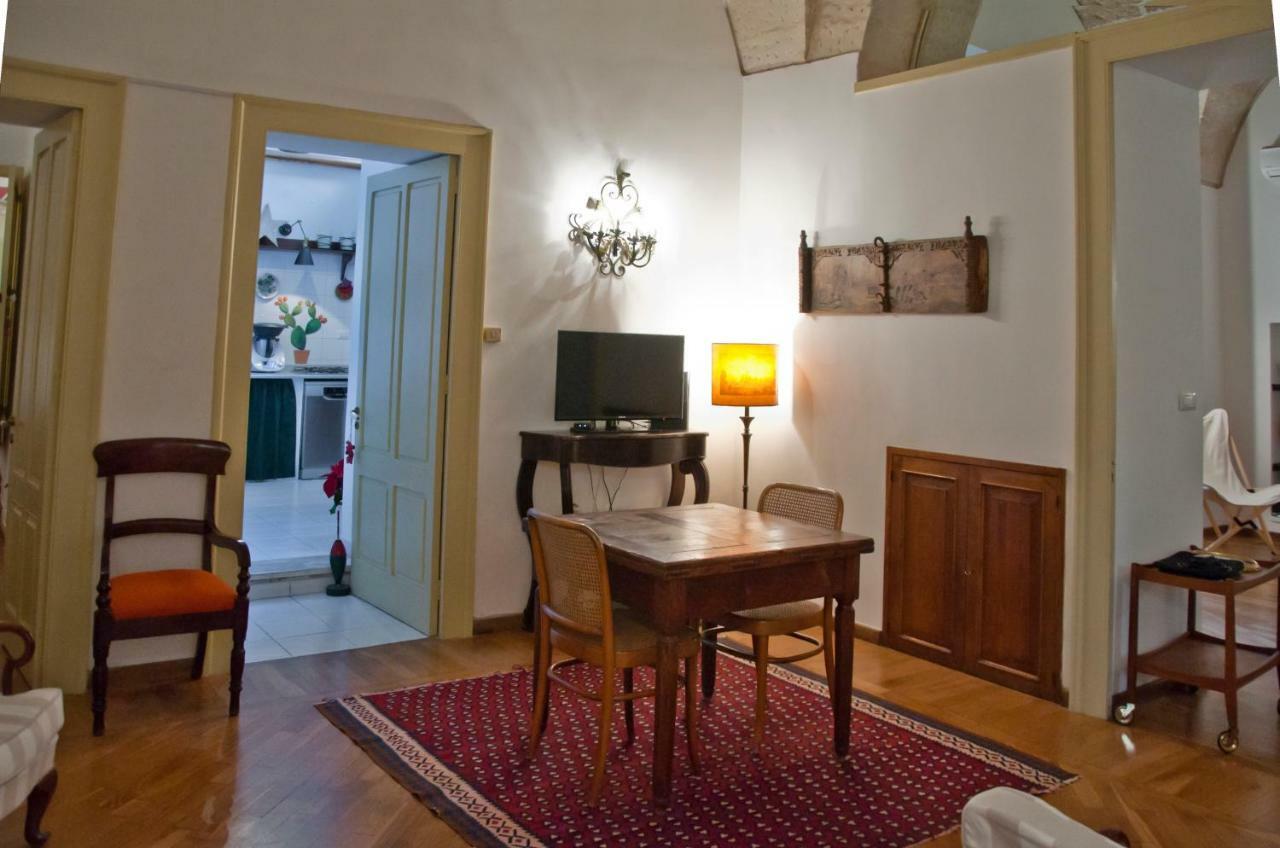 Garden Suite At Palazzo Famularo 莱切 外观 照片